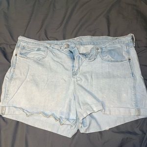 Women’s size 14 old navy jean shorts